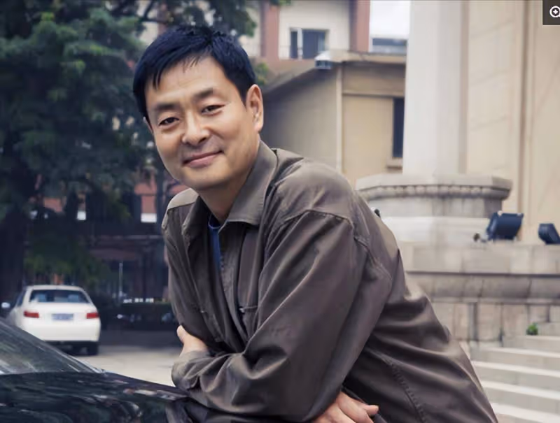 濮存昕:家人相繼去世,如今71歲不敢老去,還要照顧年邁的老母親