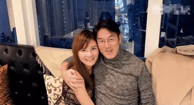 百億富豪馬清鏗原配曝光,被指撞臉陳少霞!曾被小三喊話她更有錢