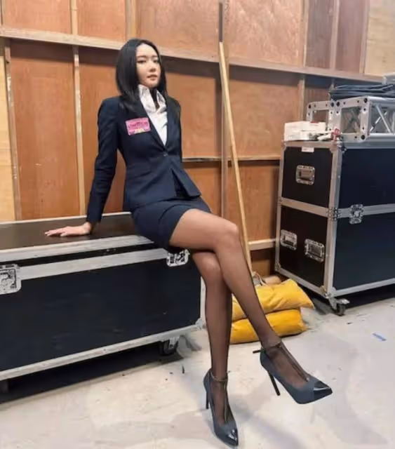 女星戴祖儀憾失女飛躍，意外與任達華合照勾回憶，換妝消瘦大變樣