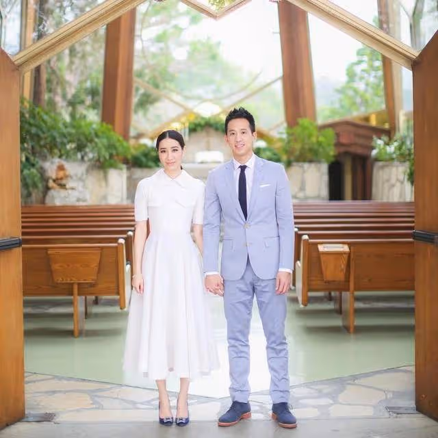 香港知名女星慶祝結婚10周年！嫁網球王子經歷小產，生3娃淡出圈
