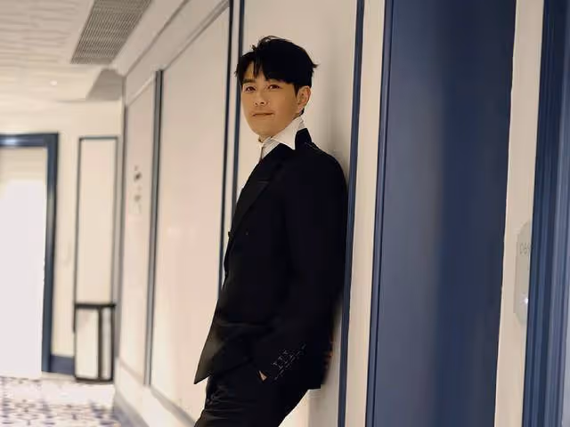 好慘!TVB知名男星降級爭男配大熱倒灶,網友質問:到底得罪了誰