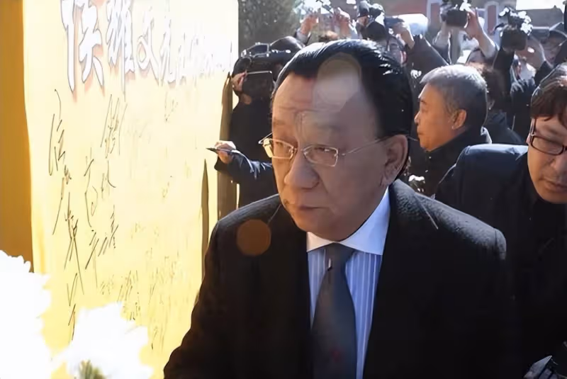 侯耀華被逐出師門,恢復牛群大師哥地位,兩位關鍵人物一錘定音!