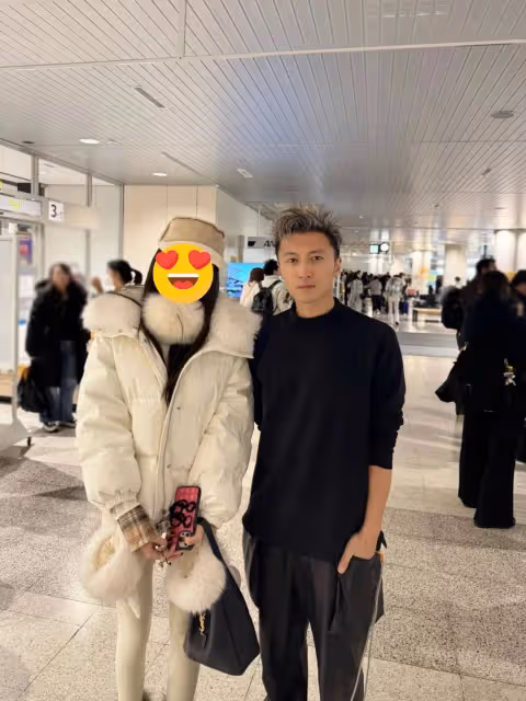 張柏芝小兒子謝振南正面照曝光,顏值比大哥還帥!結合了父母基因