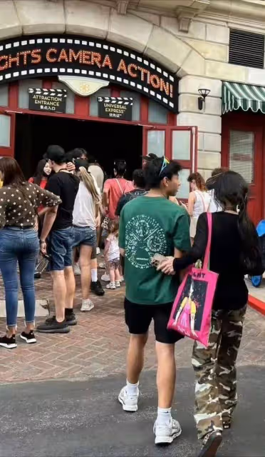張柏芝小兒子謝振南正面照曝光,顏值比大哥還帥!結合了父母基因