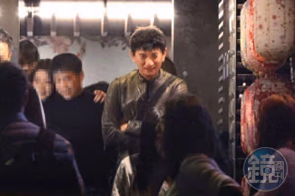 吳奇隆帶家人返台過年!破婚變謠言「和劉詩詩好得很」親友曝現況