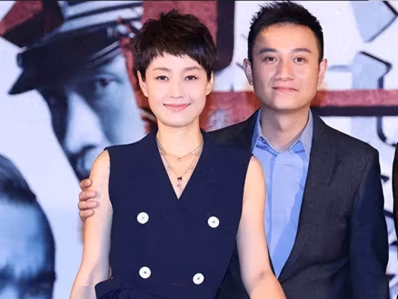文章與女兒合照曝光!40歲的他活像60歲大爺,他打碎了人生拼圖