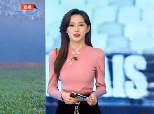 大美女馬凡舒再當春晚主持人!告別《天下足球》有遺憾