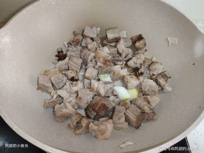 天冷一定要給孩子多吃這菜，每周必做一次，滿口鮮香、好營養又解饞，湯汁拌米飯也是一絕