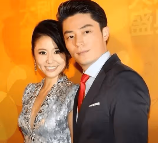 29秒引爆熱搜!消失8年的霍建華官宣喜訊,48歲林心如功不可沒