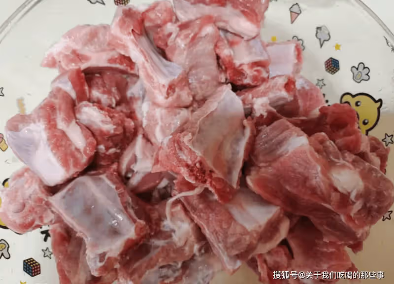燉排骨湯,切記不要只會焯水,多加這2步,排骨鮮香不柴,湯好喝