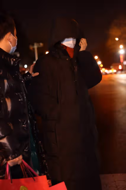 時隔7年將再度登台，王菲深夜現身春晚彩排現場