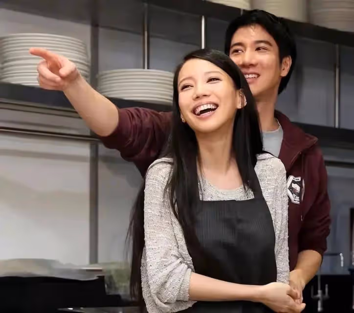 王力宏回昔日豪宅探望3子女!前妻李靚蕾曾造謠他亂搞