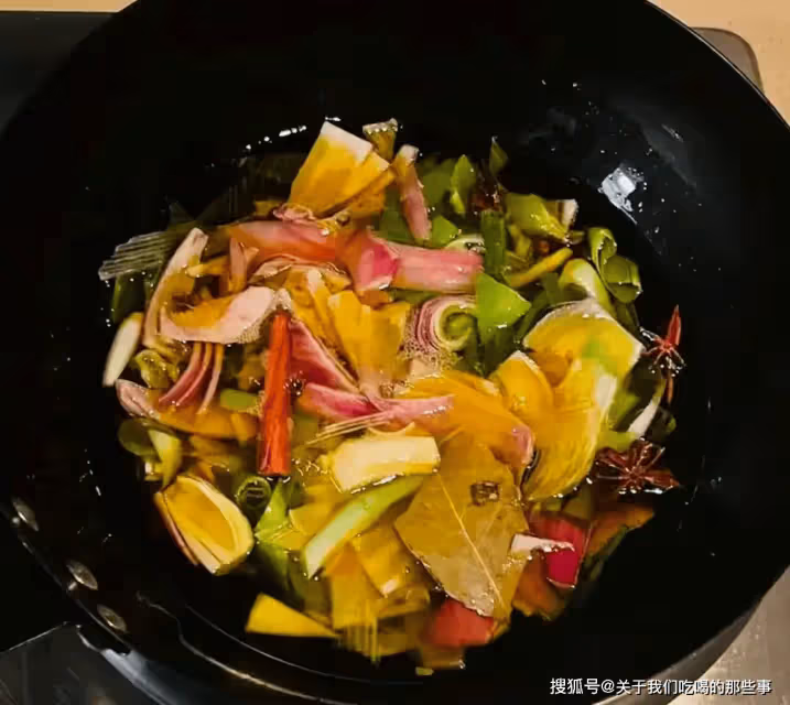 炸辣椒油,記住不要直接潑熱油,教你訣竅,又香又辣拌什麼都好吃