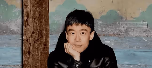 瞞了我們37年!李雪健兒子竟是我們熟知的他,真是青出於藍而勝於藍