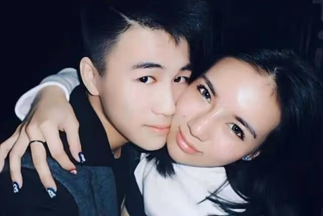 恭喜!賭王兒子前女友未婚生子,當單親媽媽養倆娃無經濟壓力