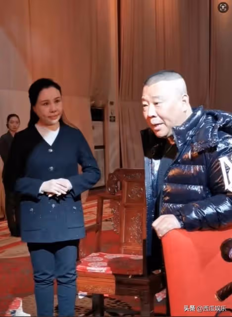 戲曲界眾大佬受邀參加了一場戲曲盛會,郭德綱的行蹤引起觀眾熱議
