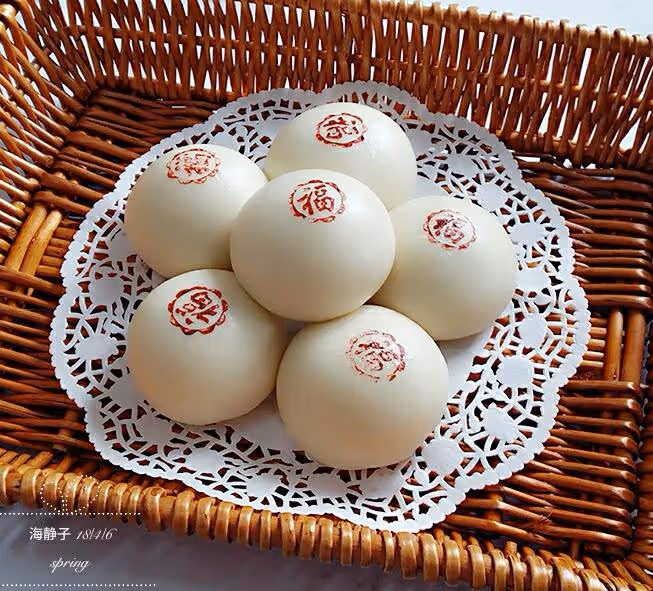 又美又暄軟的——豆沙包！