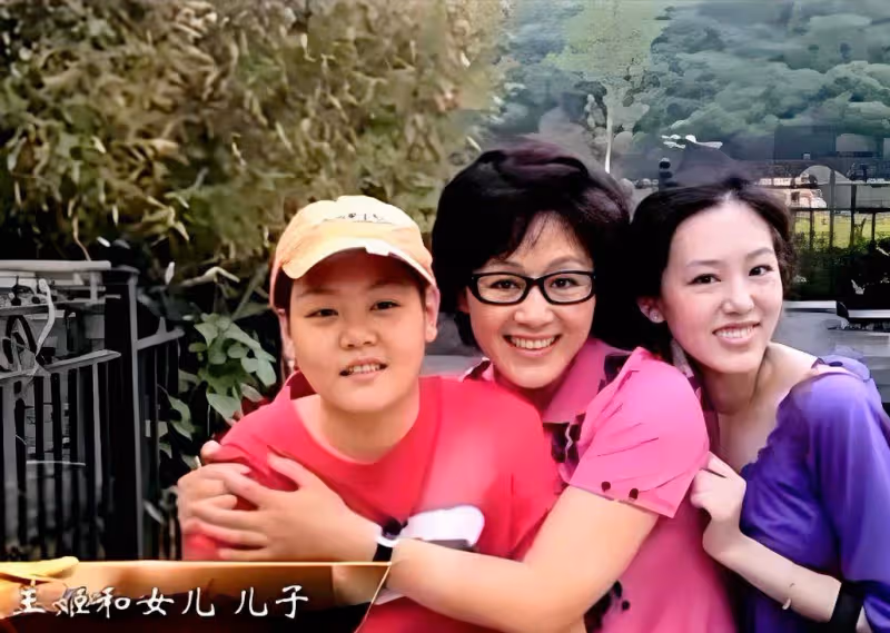 高麗雯:瞞著王姬嫁帥哥演員,與丈夫是一對高甜高燃的奶爸奶媽