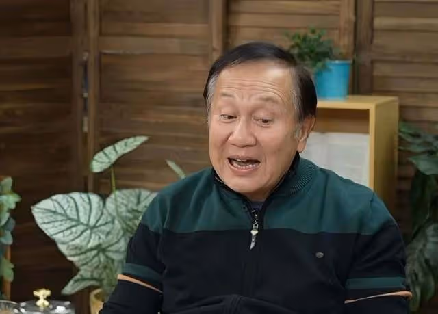 香港知名男星與亡妻再婚,結婚多年堅持丁克,逐步走出喪妻陰霾