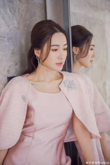 TVB前花旦疑加盟《浪姐6》!憑熱播劇在內地走紅,已接受男友求婚