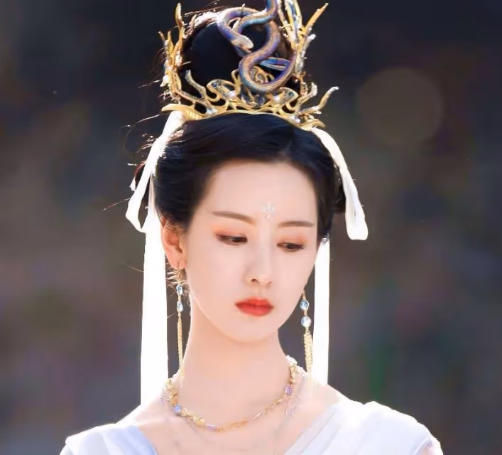 消失的內娛天才演員,回來了