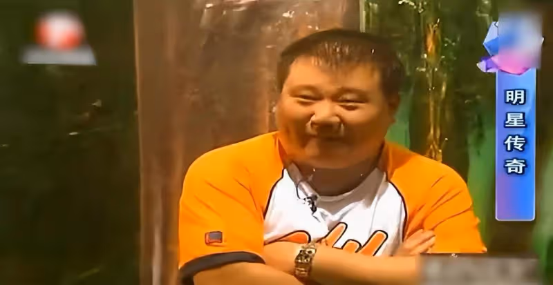 郭德綱為了4000塊錢,關櫥窗48小時被人當猴耍,郭麒麟至今不敢看