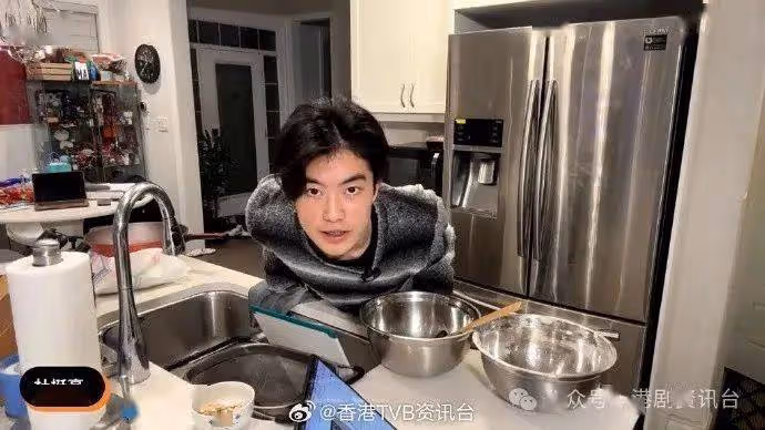 移加前小生與17歲餅印囝囝拍片!曾被指對謝雪心愛女有生理反應