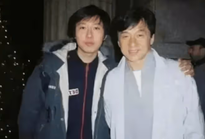 成龍驚人爆料：稱與鄧麗君育有私生子，還為林青霞供養 25 年？真相曝光