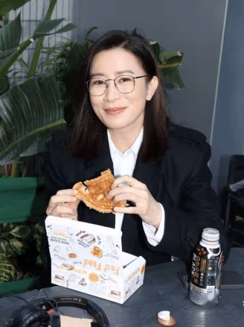 TVB視後重頭劇造型曝光!稱有一事令她頭疼!黃宗澤與她合作直呼緊張!