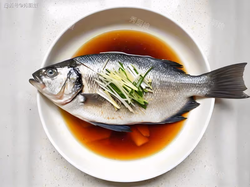 無論腌什麼魚,最忌用鹽和料酒腌制,你記住這幾個技巧,魚肉鮮嫩無腥味