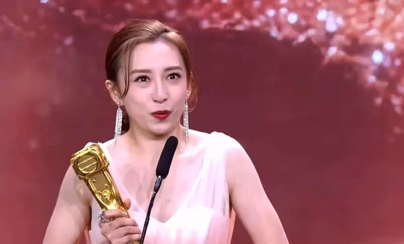 TVB視後龔嘉欣遭《愛回家》暗諷?與朱晨麗姚子羚不和再被扒!