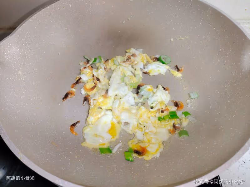 太喜歡這個燉菜了,多種食材一鍋出,熱氣騰騰、新年上桌寓意好,有葷有素全家都愛吃
