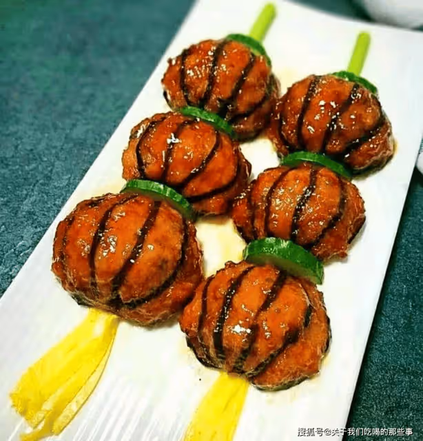 除夕家宴吃什麼?5道菜安排上,葷素搭配,寓意吉利,全家都喜歡