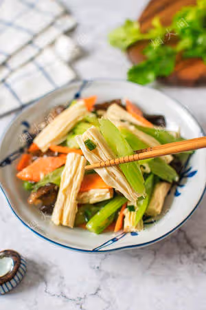 蛇年大吉｜蓑衣黃瓜手撕雞（🧧春節宴客涼菜集錦）