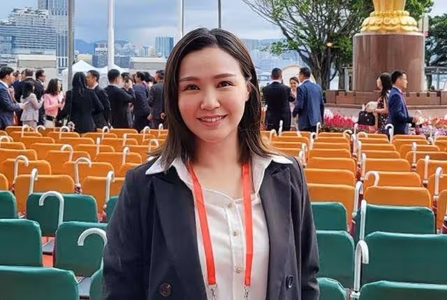 恭喜!TVB前知名女星成武漢市港區政協委員,離巢從政月入7萬工資