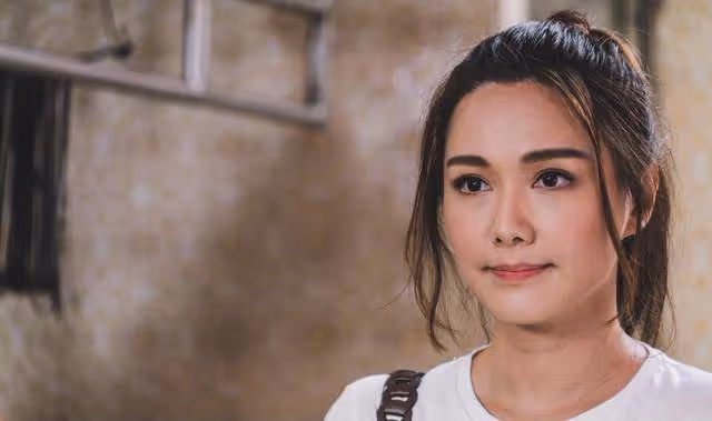 無劇可播？TVB賀歲檔播多年前倉底劇，男主角被贊帥氣卻難上位