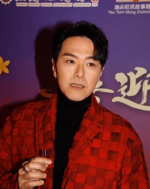 蕭正楠透露黃翠如最新孕情!寶寶頭大被建議剖腹產!馬國明不介意太太拍吻戲