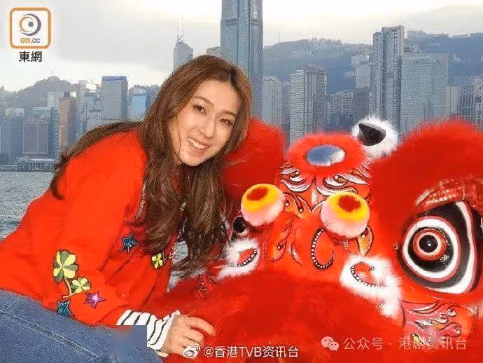 鍾嘉欣家有「寵妻狂」!樂做賢內助