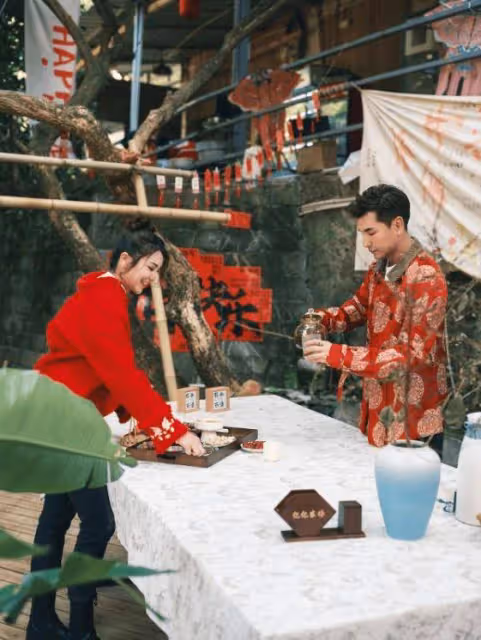 TVB視帝與太太現身深圳農村，稱讓女兒感受中國傳統！體驗農村樂趣！