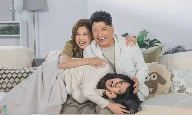 TVB「開心果」梅小惠復出,搭檔阮兆祥拍視頻,網友直呼爺青回!