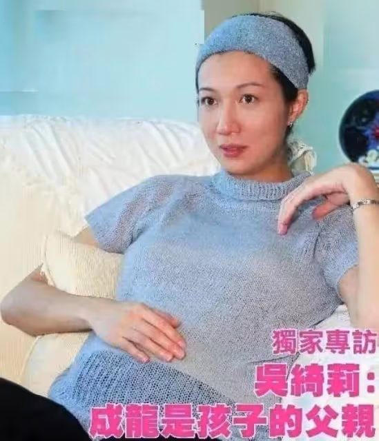 吳綺莉罕見開播拜年!「小龍女」窮困潦倒,母女恩怨何時休?