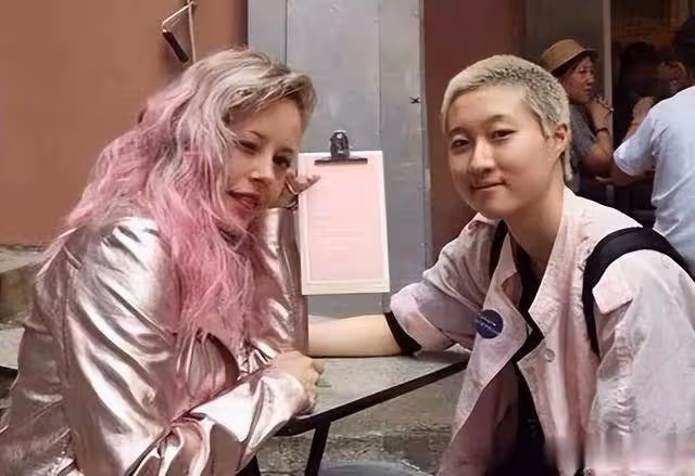 吳綺莉罕見開播拜年!「小龍女」窮困潦倒,母女恩怨何時休?