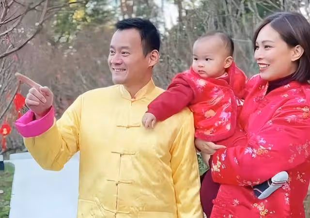 恭喜!43歲香港知名女星懷孕多月臨盆在即,不畏年齡想生四個孩子