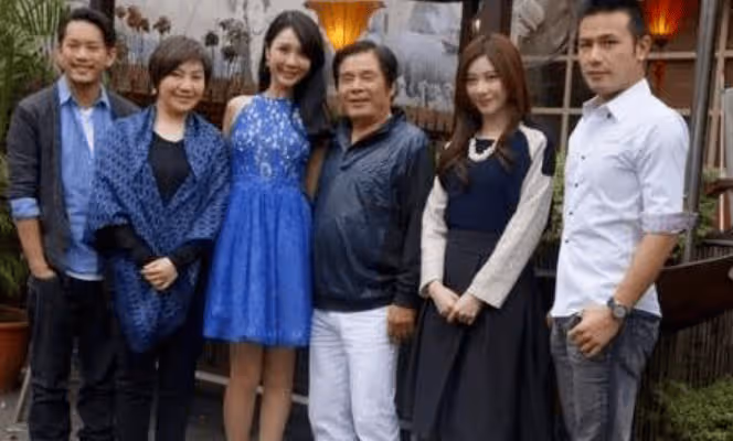 現實版「韋小寶」雷洪:和6個老婆共處一室,每人每月7萬零花錢,71歲又娶小20歲妻子!