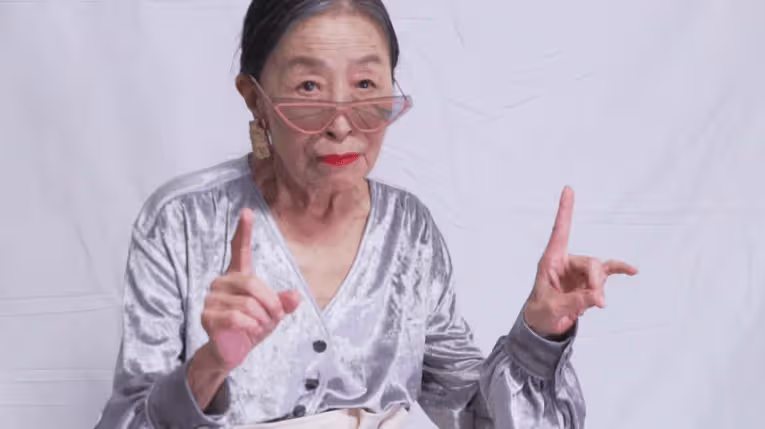 丑娘張少華年輕時有多美?早期照片曝光,怪不得老伴也這麼帥!