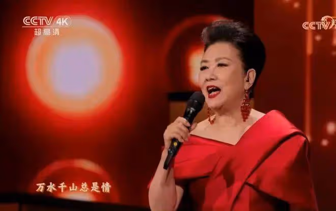 TVB重量級女星央視春晚獻唱!TVB花旦小生紛紛前來團拜!超五十餘人祝賀現場熱鬧!
