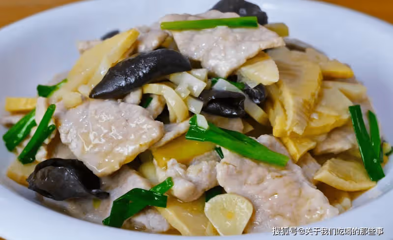 無論炒啥瘦肉,不要用鹽和料酒腌制,教你一招,肉片又香又嫩好吃