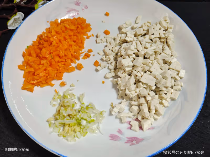 過年後,雞湯魚湯不如喝此湯!隨時都能煮一鍋,香滑不油膩、開胃又暖人,上桌就被掃光