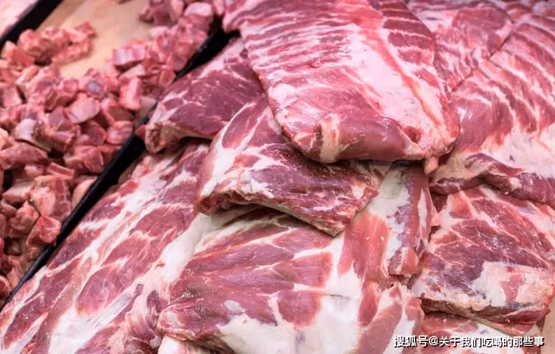 買排骨,挑「肉多」還是「肉少」的好?肉販子說出實情,建議了解