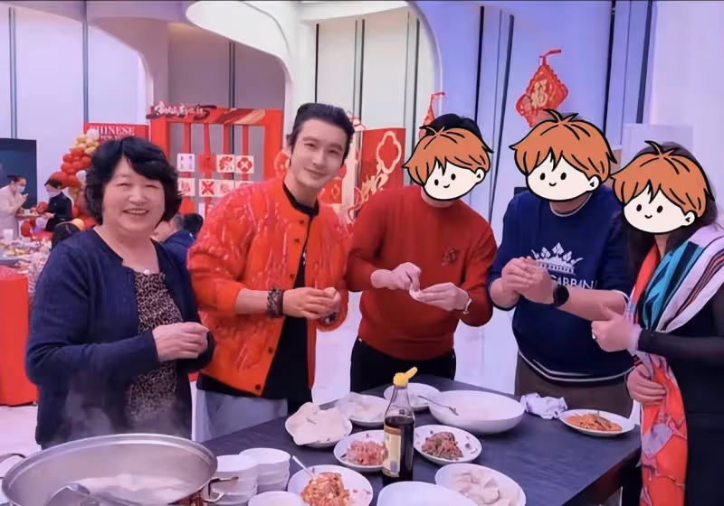 黃曉明與陳凱歌一家聚餐,56歲陳紅風韻猶存狀態佳